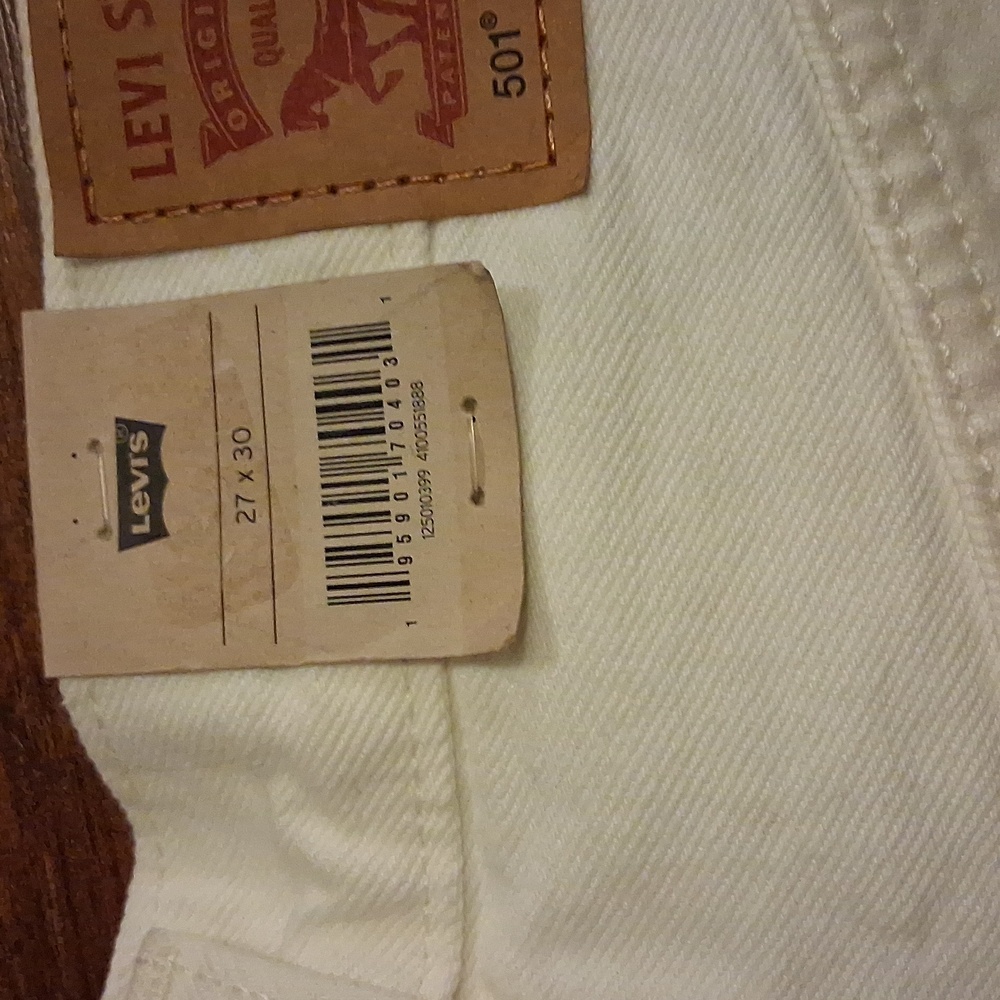 Levi's Women's 501 Cropped Straight Jeans - Picture 7 of 7